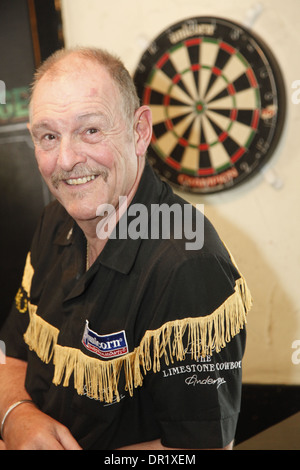 bob anderson veteran world champion darts player Stock Photo