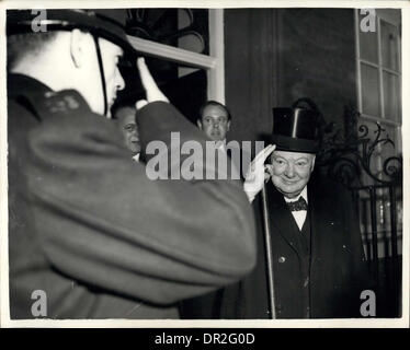 Nov. 30, 1954 - Sir Winston Churchill's 80th. Birthday. Goes to house of Lords-for Presentation. Photo shows Sir Winston Churchill, who today celebrates his 80th. birthday - seen as he left No.10, Downing - street for the house of Lords of a presentation from Conservative M.P. 's and peers, this evening. (Credit Image: © Keystone Pictures USA/ZUMAPRESS.com) Stock Photo