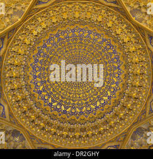 Faux dome on the ceiling of Golden Mosque, Tilya-Kori Madrasah, Samarkand, Uzbekistan Stock Photo
