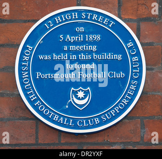 Blue plaque at 12 High Street, Portsmouth, Hampshire, England, commemorating the founding of Portsmouth Football Club. Stock Photo