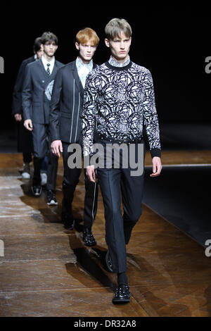 Models wear creations as part of the men's Louis Vuitton Fall-Winter ...