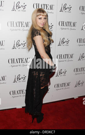 adult-film-actress-lexi-belle-attends-exxxotica-expo-at-the-new-jersey