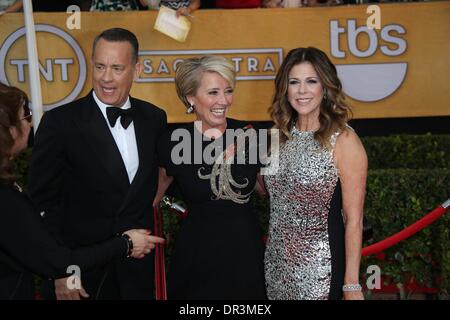 Los Angeles, USA. 18th Jan, 2014. Actors Tom Hanks (L-R), Emma Thompson and Rita Wilson attend the 20th annual Screen Actor's Guild Awards aka SAG Awards at Shrine Auditorim in Los Angeles, USA, on 18 January 2014.  -NO WIRE SERVICE- Credit:  dpa picture alliance/Alamy Live News Stock Photo