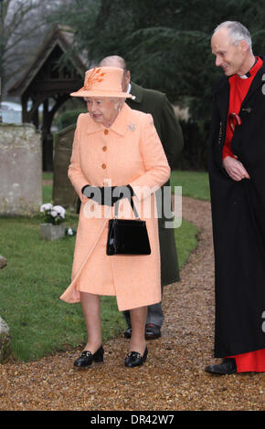 Wolferton, Norfolk, UK. 19th Jan, 2014. HM Queen Elizabeth II, attending St. Peter Church for Sunday morning service in Wolferton, Norfolk. Pic: Paul Marriott Photography/Alamy Live News Stock Photo