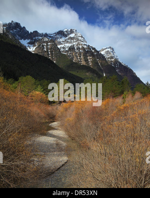 Snow capped mountains in the Valle de Pineta near Bielsa in the Aragon region of Spain Stock Photo