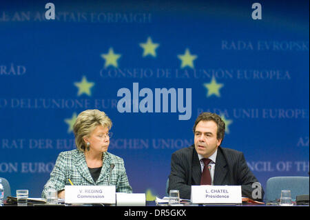 Nov 27, 2008 - Brussels, Belgium - European Commissioner responsible for Information Society, Luxembourg's VIVIANE REDING (L) and French chairman of the council, French Secretary of State for Industry and government LUC CHATEL during a news conference at the end of the European telecom ministers council in Brussels, Belgium. (Credit Image: © Wiktor Dabkowski/ZUMA Press) Stock Photo