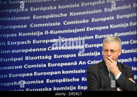 Mar 12, 2009 - Brussels, Belgium - At European Commission headquarters in Brussels, EU representatives meet with social partners for an informal exchange of views, notably on the forthcoming Spring Council and on the preparations of the EU employment summit in May. PICTURED: Secretary General of the European Trade Union Confederation (ETUC) JOHN MONKS holds a press conference, afte Stock Photo