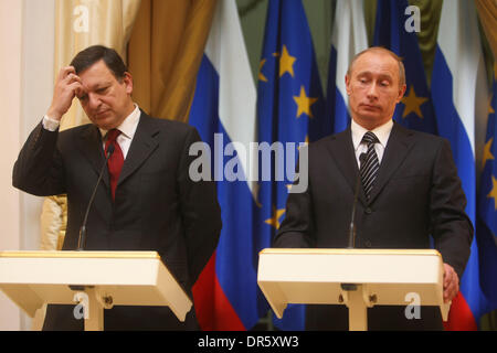 Feb 06, 2009 - Moscow, Russia - President of the European Commission JOSE MANUEL BARROSO at the meeting with Russian Prime Minister VLADIMIR PUTIN in Moscow. (Credit Image: © PhotoXpress/ZUMA Press) RESTRICTIONS: * North and South America Rights Only * Stock Photo