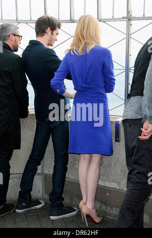 Emma Stone and Andrew Garfield The cast of 'The Amazing Spider-Man' at the  Lighting Ceremony at The Empire State Building New York City, USA -  25.06.12 Stock Photo - Alamy