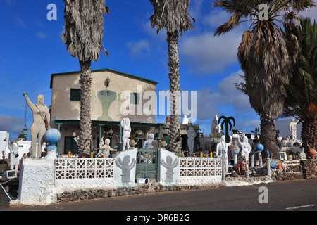 Kitsch and clutter shop, art, crafts, flea market, Teguise, Lanzarote, Canary islands, canaries, spain Stock Photo