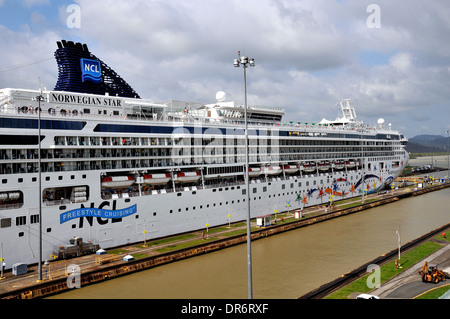 Norvegian star cruise boat in Panama canal Miraflores locks Stock Photo ...