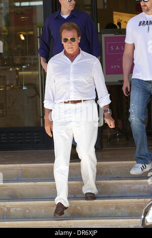 Arnold Schwarzenegger is seen after having lunch at Barneys New York  Los Angeles, California - 26.06.12 Stock Photo