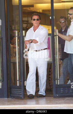 Arnold Schwarzenegger is seen after having lunch at Barneys New York  Los Angeles, California - 26.06.12 Stock Photo