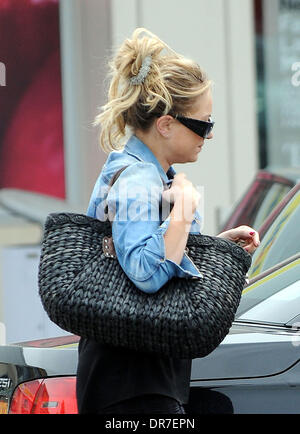 Rita Simons outside BBC Elstree Studios in Borehamwood Hertfordshire, England - 14.06.12 Stock Photo