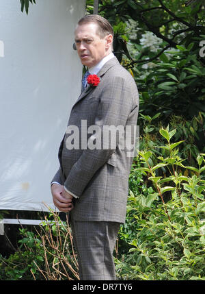 Steve Buscemi as Nookie Thompson on the set of HBO s Boardwalk