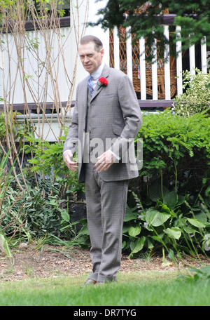 Steve Buscemi as Nookie Thompson on the set of HBO s Boardwalk