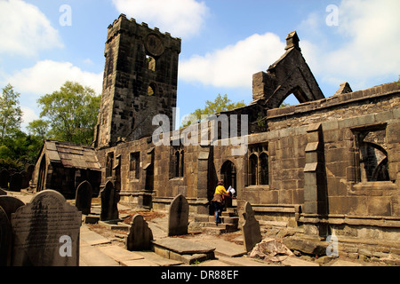 Ancient ruins of St Thomas a Becket Church and churchyard, Heptonstall, West Yorkshire, North England, UK Stock Photo