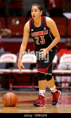 Houston, Texas, USA. 21st Jan, 2014. JAN 21 2014: Louisville guard Shoni Schimmel #23 brings the ball upcourt during the NCAA women's basketball game between Houston and Louisville from Hofheinz Pavilion in Houston, TX. Credit:  csm/Alamy Live News Stock Photo