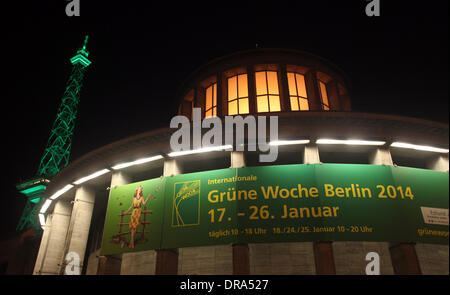 Berlin, Germany. 14th Jan, 2014. The Berlin Radio Tower is illuminated on the occasion of Berlin International Green Week in Berlin, Germany, 14 January 2014. The trade fair for processors and marketers in agriculture, horticulture and various food industries will take place betwene 17 and 26 January 2014. Photo: Hanns-Peter Lochmann /dpa -NO WIRE SERVICE/KEIN BILDFUNK-/dpa/Alamy Live News Stock Photo