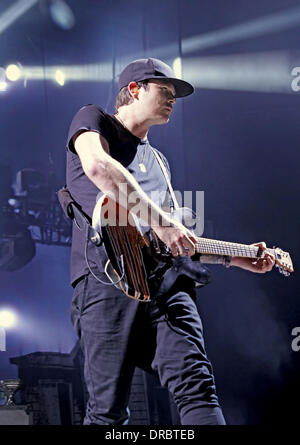 Tom DeLonge of Blink 182 performing live at the Liverpool Echo Arena. Liverpool, England - 12.07.12 Stock Photo