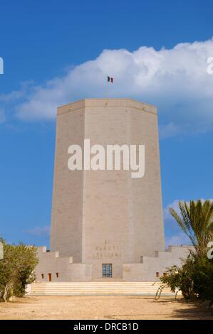 El Alamein, Egypt. 10th Jan, 2014. The tower at the entrance of the Italian cemetry in El Alamein, Egypt, 10 January 2014. The Italian cemetery is a mausoleum containing 5.200 tombs. Photo: Matthias Toedt - NO WIRE SERVICE/dpa/Alamy Live News Stock Photo
