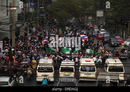 Bangkok, Thailand 23 January 2013. Thai anti-government protester during a march on street. Thai government imposed a 60-day state of emergency in Bangkok and the surrounding provinces in an attempt to cope with the on-going political turmoil but so far this decree has had no effect on the mass protests. Credit:  John Vincent/Alamy Live News Stock Photo