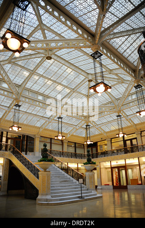 The Rookery Building Light Court lobby, Chicago, Illinois Stock Photo