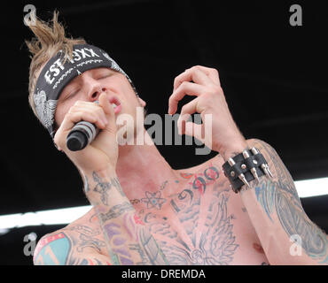 Machine Gun Kelly 2012 Vans Warped Tour at the Cruzan Amphitheatre - Performances West Palm Beach, Florida - 28.07.12 Stock Photo