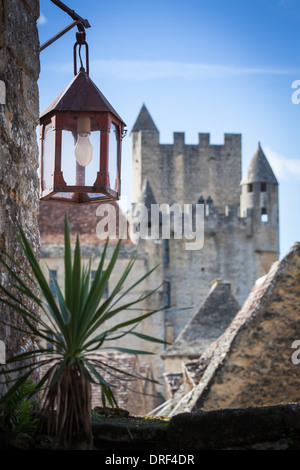 Beynac-et-Cazenac, Dordogne, France, Europe. Beautiful traditional stone built Château de Beynac. Stock Photo