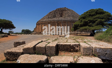 Known as the 'Tomb of the Christian Woman' this huge mausoleum  stands not many miles from the Roman site of Tipasa in Algeria. Stock Photo