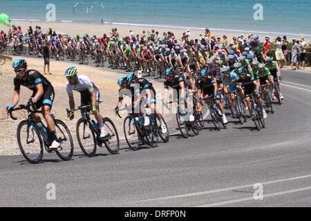 Willunga, Australia. 25th January 2014. Peleton on the picturesque Esplanade near Aldinga Beach in Stage 5 of the Santos Tour Down Under 2014 from McLaren Vale to Willunga, South Australia on 25  January 2014 Credit:  Peter Mundy/Alamy Live News Stock Photo