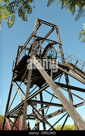 Mine shaft lifting headgear, Museo Minero (Mining Museum), Rio Tinto Mining Park (Minas de Riotinto), Huelva, Andalusia, Spain. Stock Photo