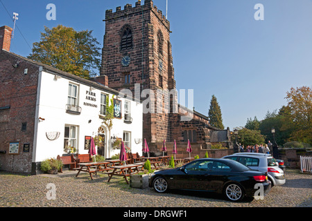 The Parr Arms pub beside St Wilfrid's Church, Grappenhall, Cheshire Stock Photo