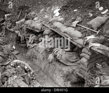 World War 1: British soldiers sleeping in shell holes. British Stock ...