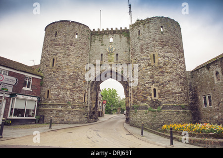 The Landgate in Rye, a fortified gatehouse entrance to the town, East Sussex, UK Stock Photo