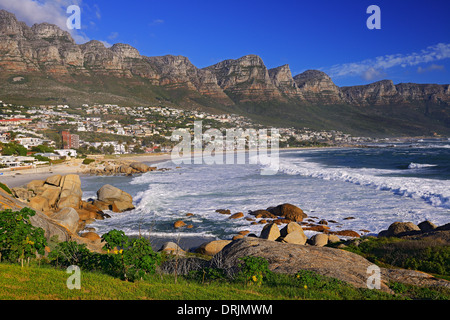 'Camps Bay with rock formation ''12 apostles'' in the evening, Capetown, western cape, west cape, South Africa, Africa', Camps B Stock Photo