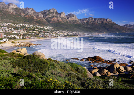 'Camps Bay with rock formation ''12 apostles'' in the evening, Capetown, western cape, west cape, South Africa, Africa', Camps B Stock Photo