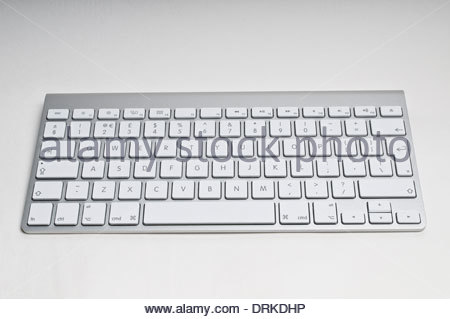 Wireless Apple Mac keyboard Stock Photo: 66195934 - Alamy