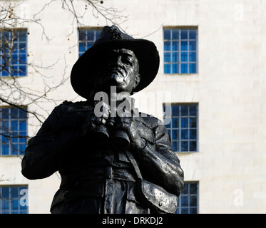 London, England, UK. Statue (Ivor Roberts-Jones, 1990) Field Marshal the Viscount Slim (William Joseph Slim; 1891-1970) in Whitehall Stock Photo