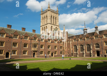 Tourists visit St Johns College, Cambridge, England on sunny day Stock Photo