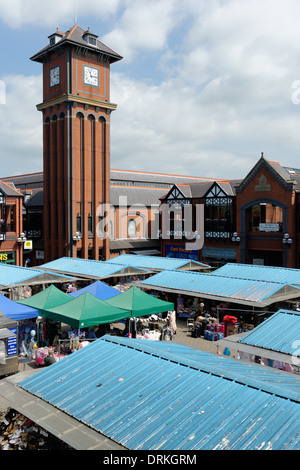 Clock Tower over Wigan Market, and the Galleries, form a key part of Wigan Town Centre Stock Photo