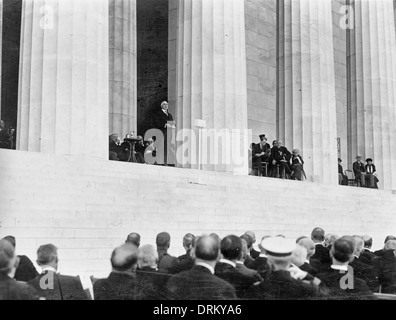 President Harding snapped at the dedication ceremonies of the Lincoln Memorial May 30 1922 Stock Photo