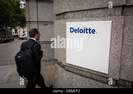 Deloitte LLP office in the City of London, UK Stock Photo