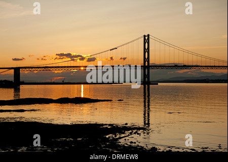 Forth Road Bridge over theFirth of Forth Toll Free Bridge from South Queensferry Fife Region Scotland UK.  SCO 9290. Stock Photo