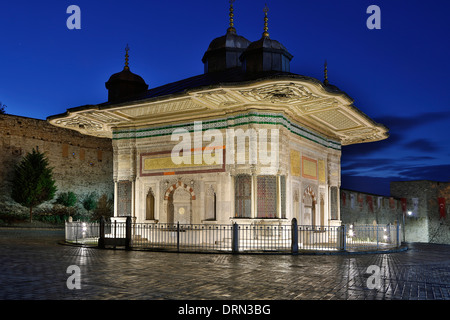 Fountain of Sultan Ahmed III (Turkish Rococo style), Istanbul, Turkey Stock Photo