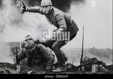 PATHS OF GLORY 1957 United Artists film with Kirk Douglas as Colonel Dax Stock Photo