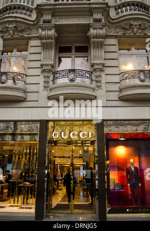 Gucci store in Paris, France Stock Photo: 56178928 - Alamy