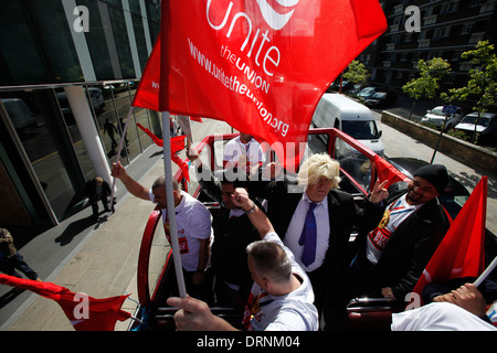 Off duty bus drivers protest in front the TFL headquarters Stock Photo