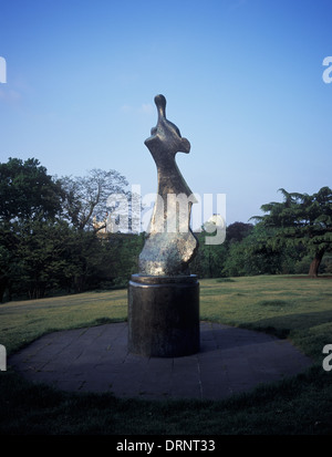 UK, London, Greenwich park, sculpture  'Large Standing Figure: Knife Edge' by Henry Moore. Stock Photo