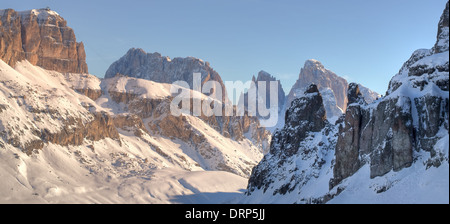 Winter Mountains Ski Run In Italian Alps Stock Photo Alamy winter-mountains-ski-run-in-italian-alps-stock-photo-alamy